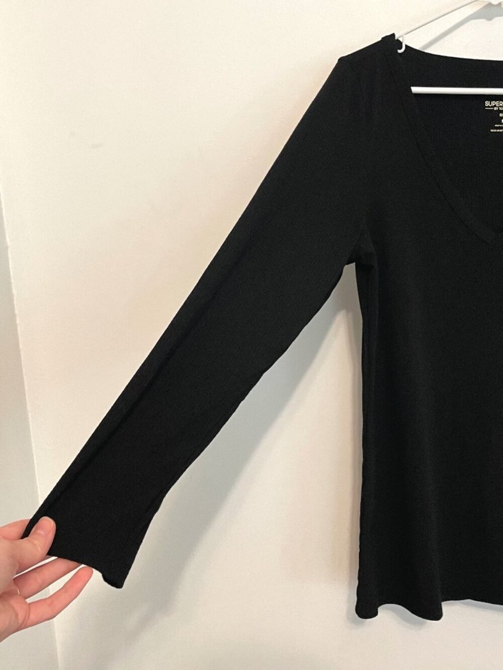 TORRID 1 Plus Size Ribbed V-Neck Top Solid Black Rib Long Sleeve Fitted Shirt 1X - Picture 9 of 16